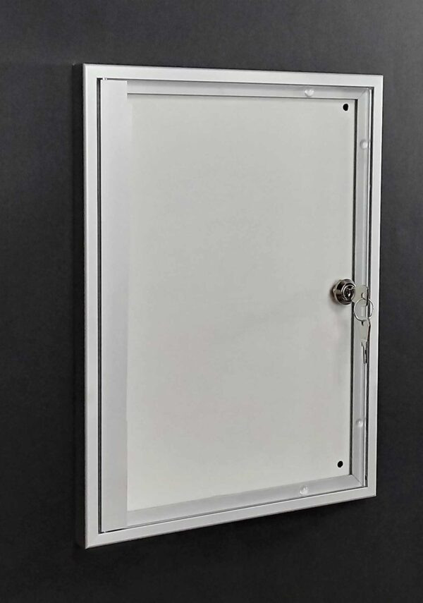 Avizier magnetic 8 x A4 cu incuietoare